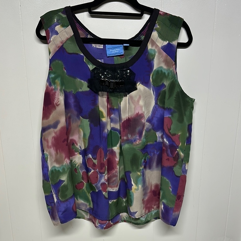 Simply Vera Vera Wang Graphic Purple Green Sleeveless Blouse